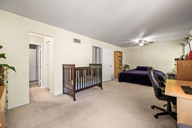 55 VIBURNUM LN, Mount Laurel, NJ 08054