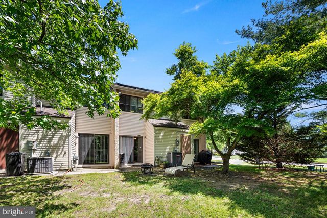 55 VIBURNUM LN, Mount Laurel, NJ 08054