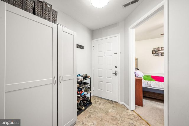 55 VIBURNUM LN, Mount Laurel, NJ 08054