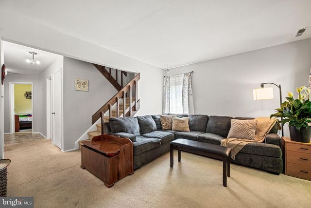 55 VIBURNUM LN, Mount Laurel, NJ 08054