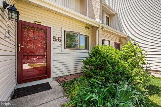 55 VIBURNUM LN, Mount Laurel, NJ 08054