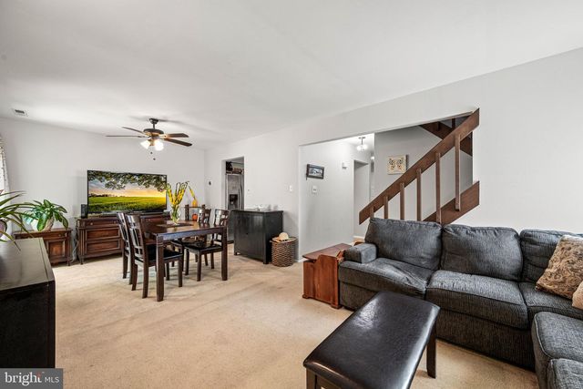 55 VIBURNUM LN, Mount Laurel, NJ 08054