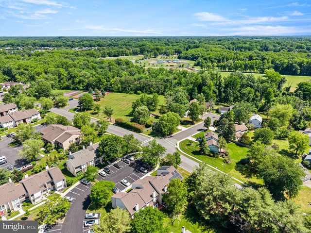 55 VIBURNUM LN, Mount Laurel, NJ 08054