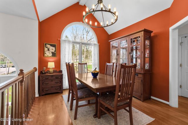 3008 Haney Dr, La Grange, KY 40031