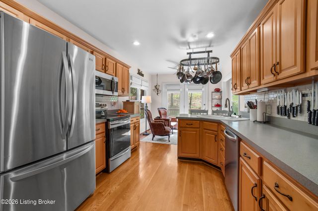 3008 Haney Dr, La Grange, KY 40031