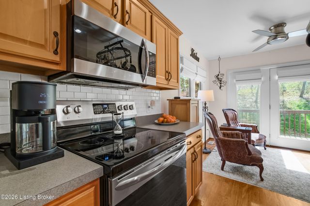 3008 Haney Dr, La Grange, KY 40031