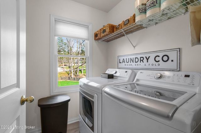 3008 Haney Dr, La Grange, KY 40031