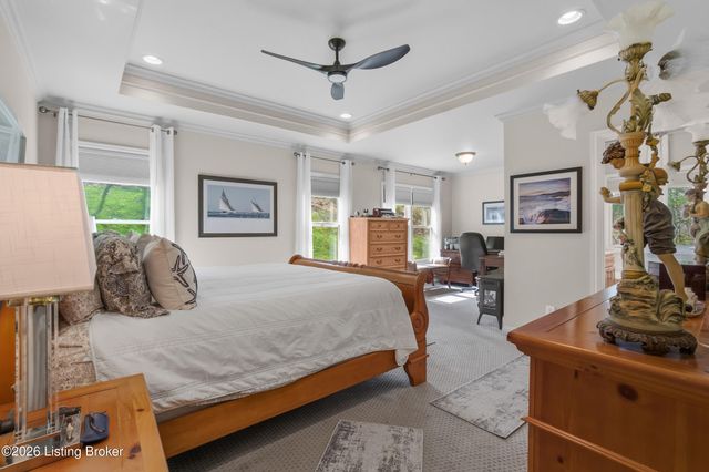 3008 Haney Dr, La Grange, KY 40031