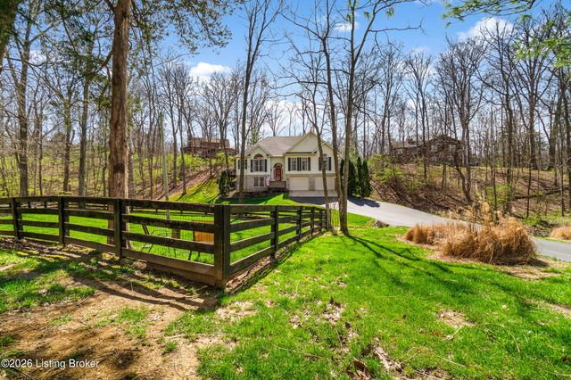 3008 Haney Dr, La Grange, KY 40031