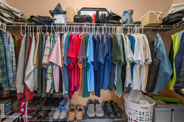 3008 Haney Dr, La Grange, KY 40031