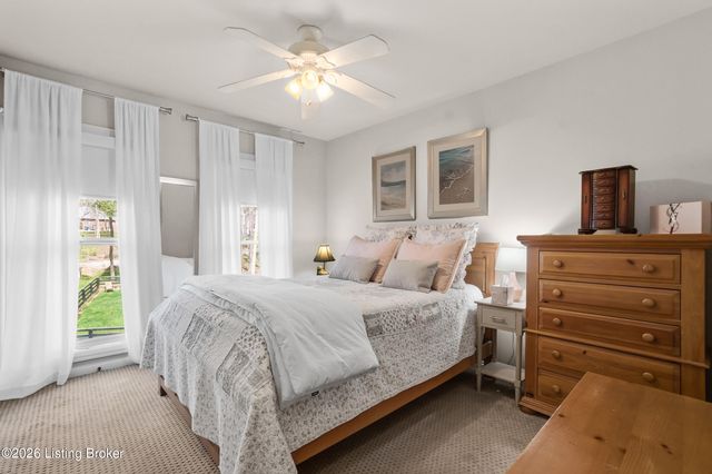 3008 Haney Dr, La Grange, KY 40031