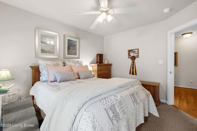 3008 Haney Dr, La Grange, KY 40031