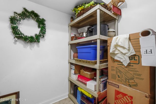 3008 Haney Dr, La Grange, KY 40031