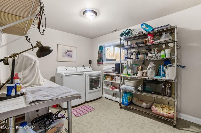 3008 Haney Dr, La Grange, KY 40031