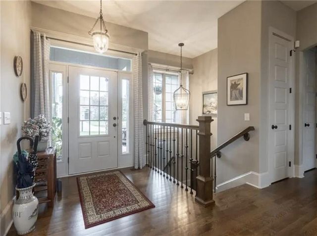 17710 Mission Ridge Drive, Smithville, MO 64089