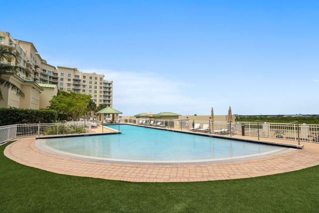 450 N FEDERAL Highway 1213, Boynton Beach, FL 33435