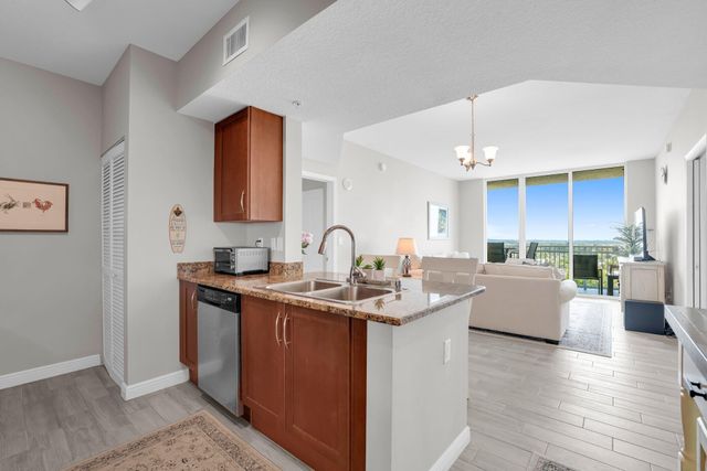 450 N FEDERAL Highway 1213, Boynton Beach, FL 33435