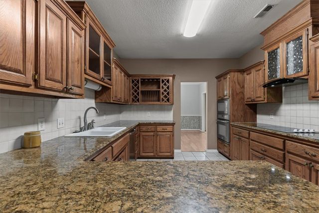 2252 Waverly Avenue, Springdale, AR 72762