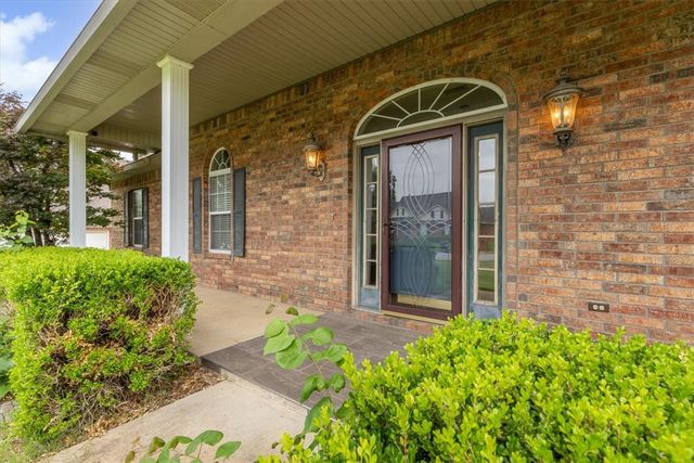 2252 Waverly Avenue, Springdale, AR 72762