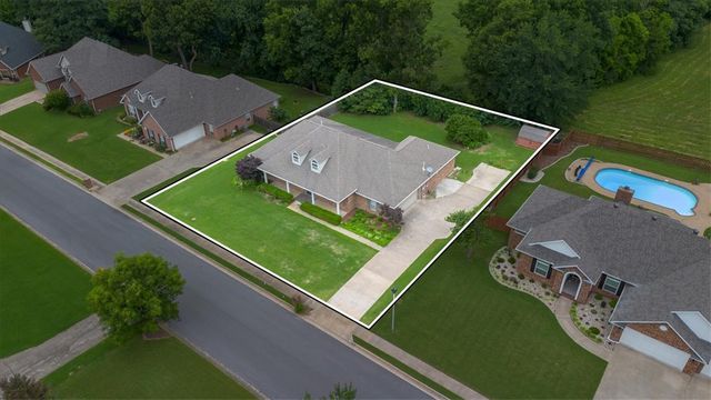 2252 Waverly Avenue, Springdale, AR 72762