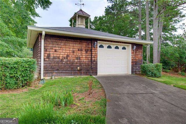 8940 Country Club Drive, Douglasville, GA 30134