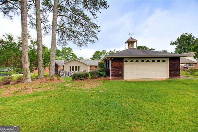 8940 Country Club Drive, Douglasville, GA 30134