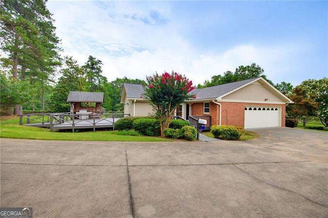 8940 Country Club Drive, Douglasville, GA 30134
