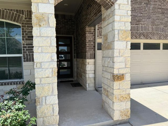 2037 Saddlery ST, Leander, TX 78641
