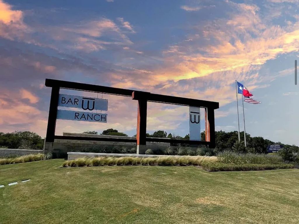 2037 Saddlery ST, Leander, TX 78641