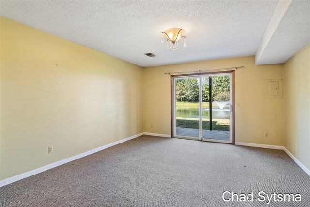 193 Laurelwood Court, Grand Rapids, MI 49548