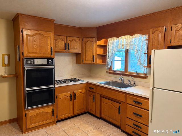 20 Karen Avenue, Stratford, CT 06614