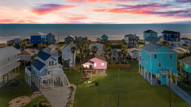 11213 Beard Drive, Galveston, TX 77554