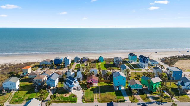 11213 Beard Drive, Galveston, TX 77554