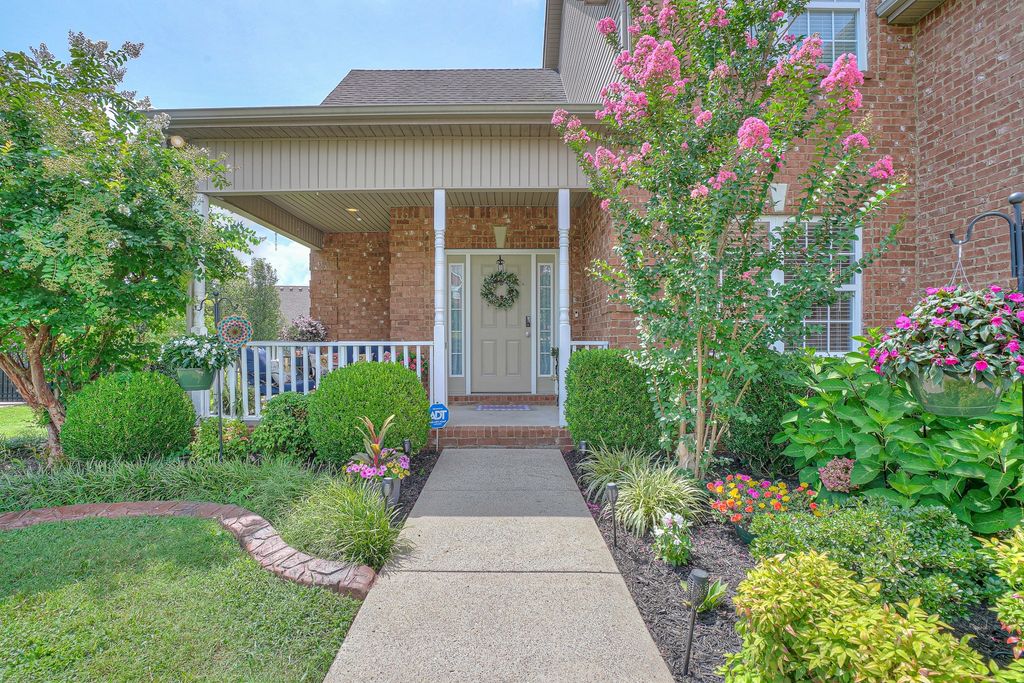 5036 Republic Ave, Murfreesboro, TN 37129