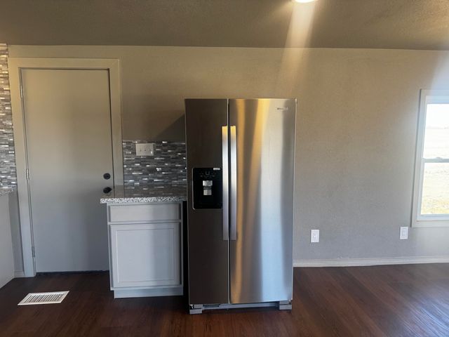 1128 Alaska Road, Levelland, TX 79336