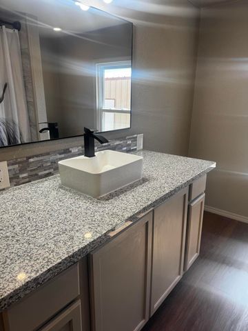 1128 Alaska Road, Levelland, TX 79336