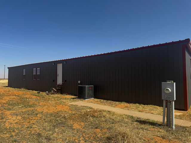 1128 Alaska Road, Levelland, TX 79336