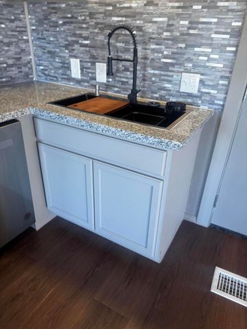 1128 Alaska Road, Levelland, TX 79336