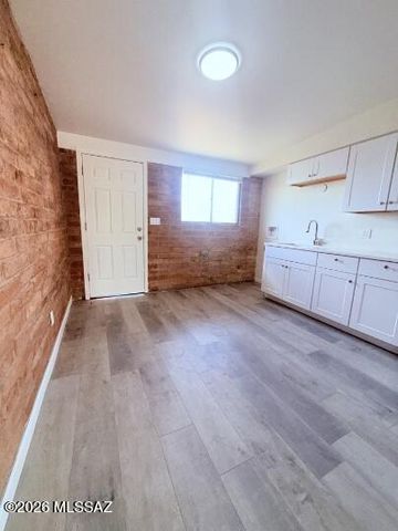 355 E Alturas Street, Tucson, AZ 85705