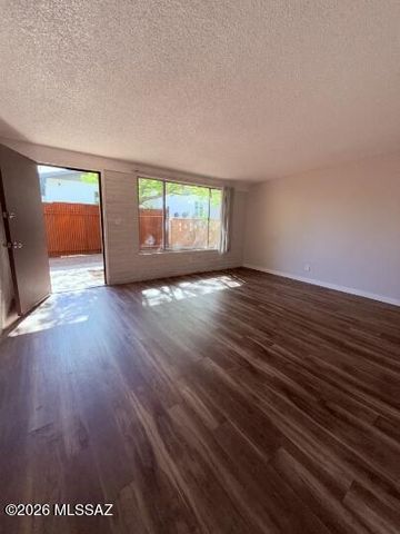355 E Alturas Street, Tucson, AZ 85705