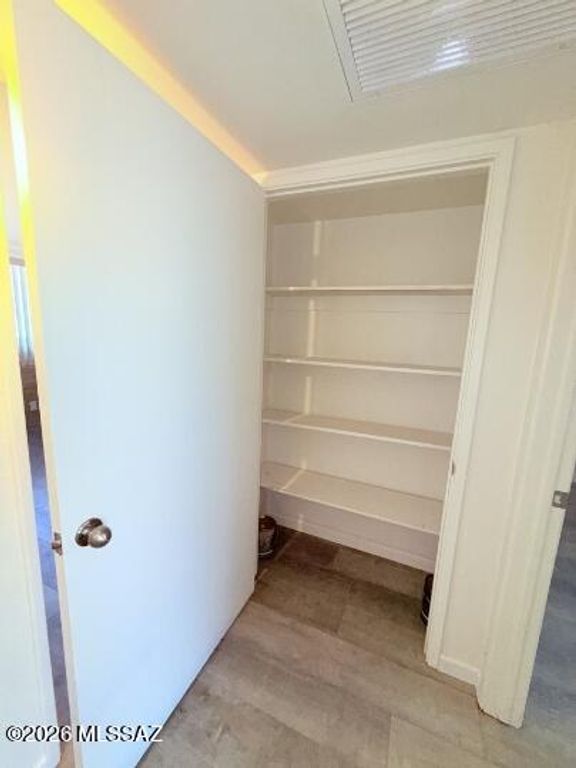 Image 15 of property listing at 353 E Alturas Street, Tucson, AZ 85705