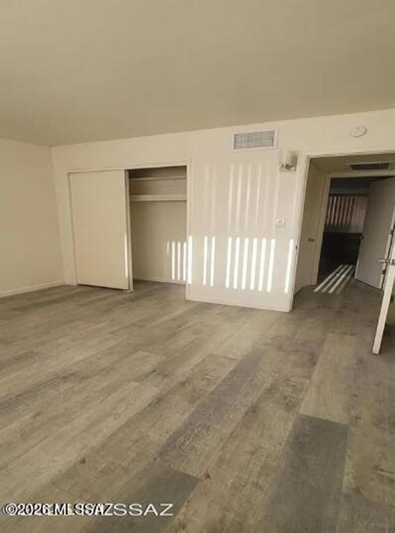 Image 17 of property listing at 353 E Alturas Street, Tucson, AZ 85705