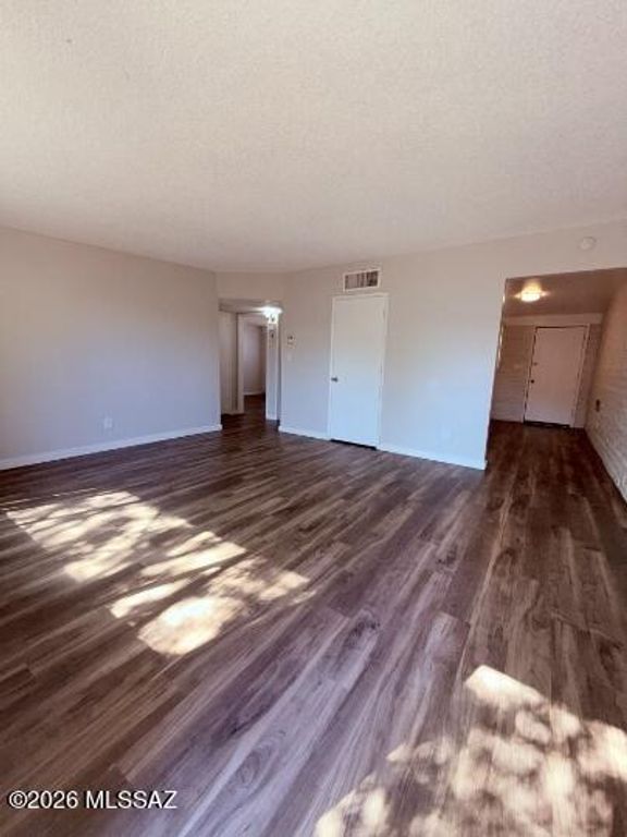Image 36 of property listing at 353 E Alturas Street, Tucson, AZ 85705
