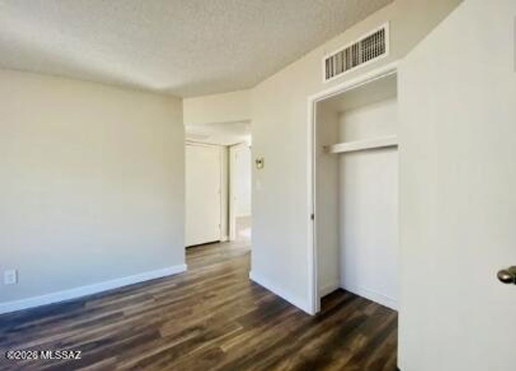 Image 40 of property listing at 353 E Alturas Street, Tucson, AZ 85705
