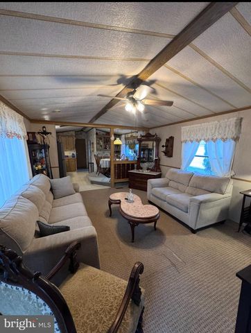 92 VIOLET DR, Vineland, NJ 08360