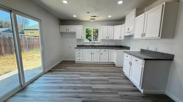 1640 E Scotts Ave, Stockton, CA 95205