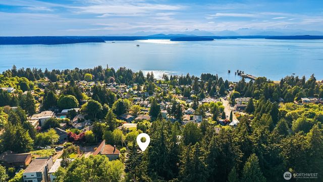 9326 California Avenue SW, Seattle, WA 98136