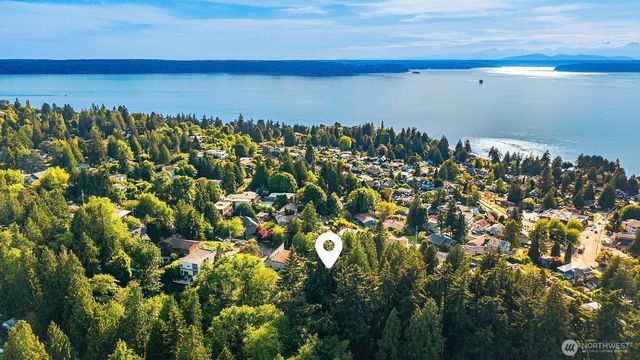 9326 California Avenue SW, Seattle, WA 98136