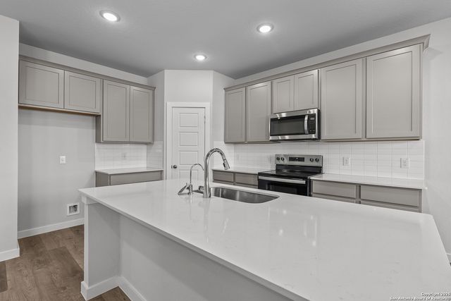 7823 COFFEE MILL, San Antonio, TX 78252