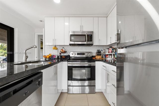 12860 SW 268th St, Homestead, FL 33032